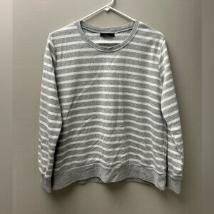 Noble Mount Women’s Grey and White Striped Crewneck